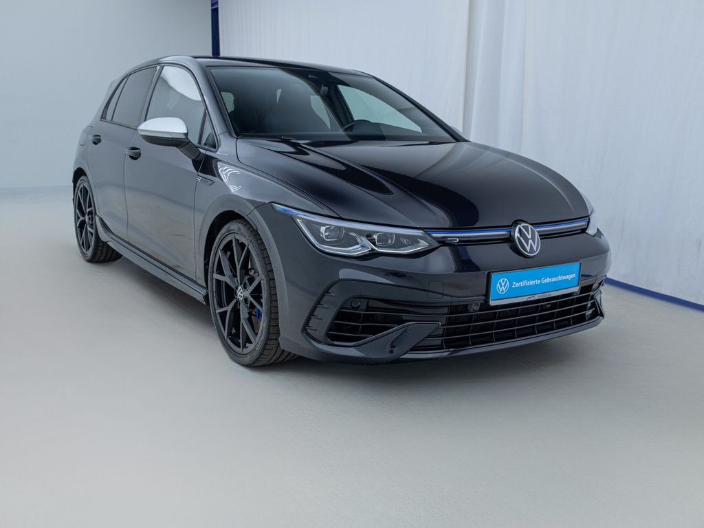 Volkswagen Golf 2023 г. Чёрный, пробег 46731 км