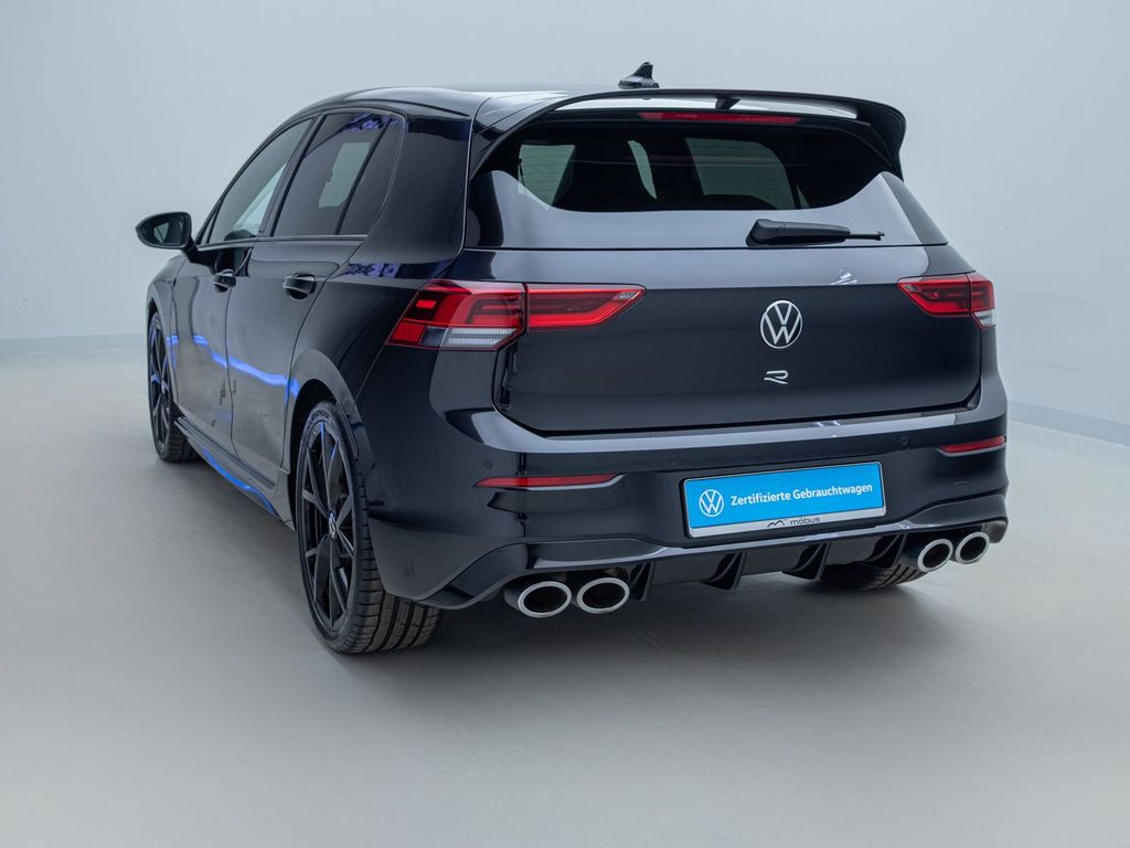 Volkswagen Golf 2023 г. Чёрный, пробег 46731 км