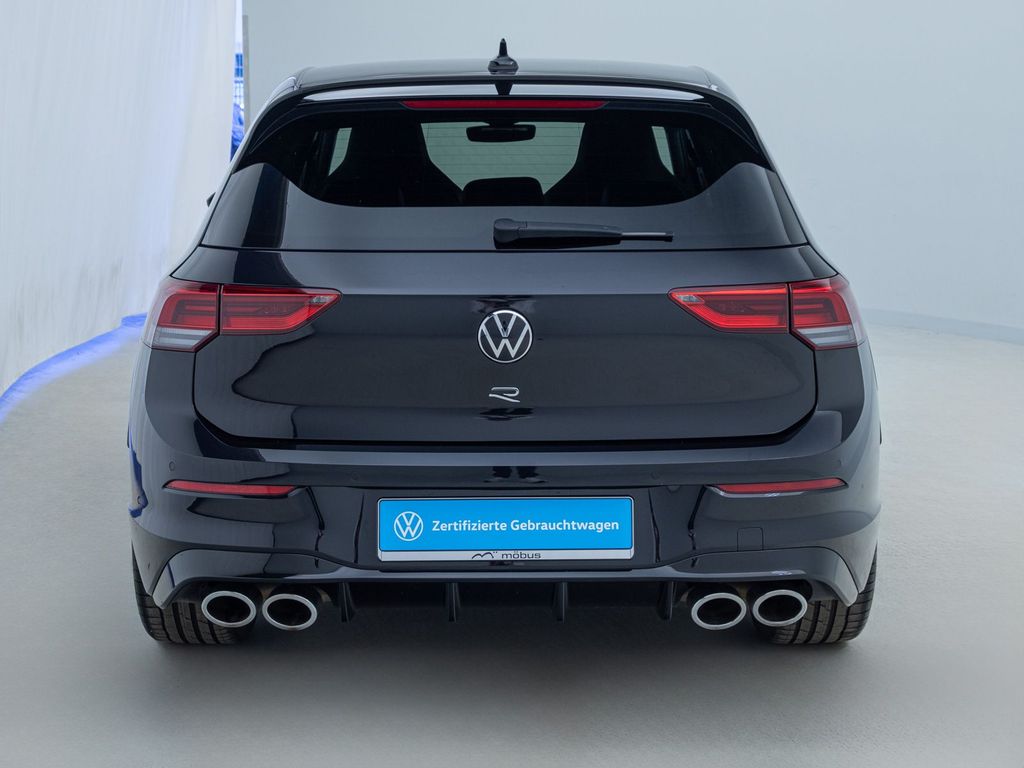Volkswagen Golf 2023 г. Чёрный, пробег 46731 км