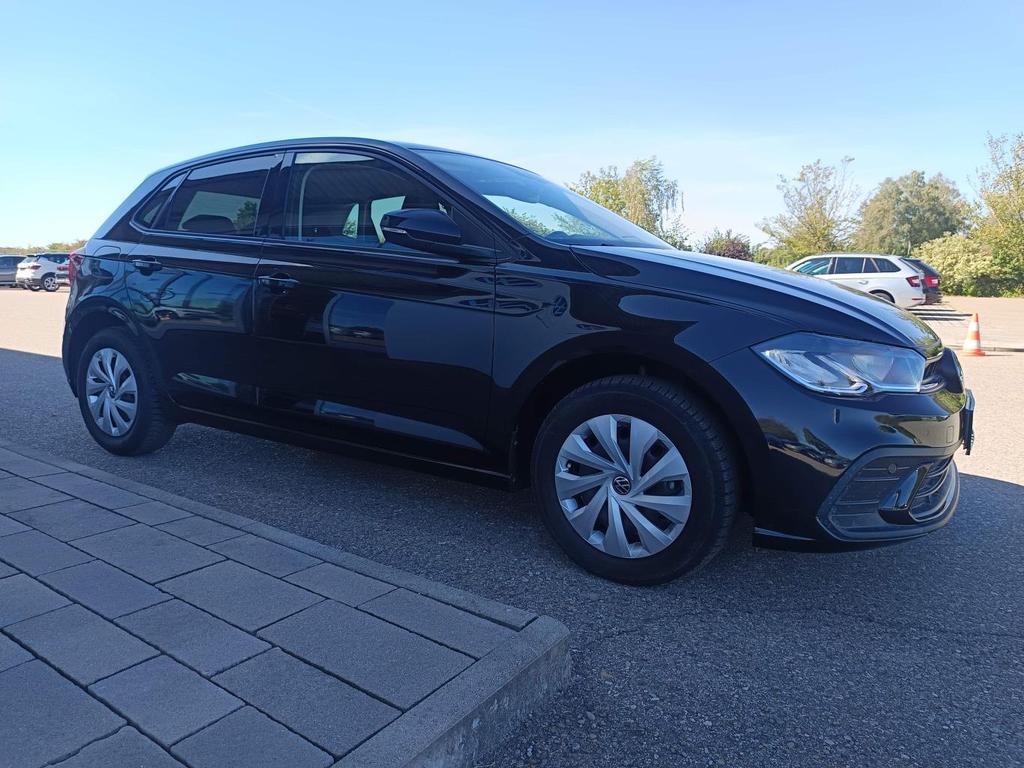 Volkswagen Polo 2023 г. Чёрный, пробег 42162 км