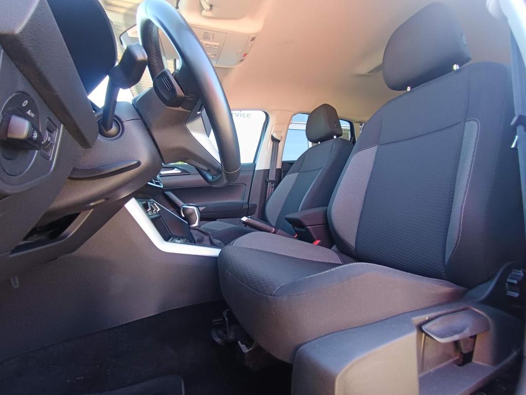 Volkswagen Polo 2023 г. Чёрный, пробег 42162 км