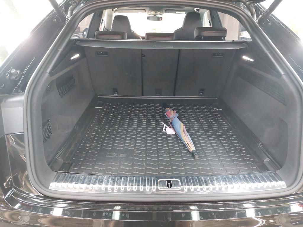 Audi SQ8 2023 г. Чёрный, пробег 27553 км