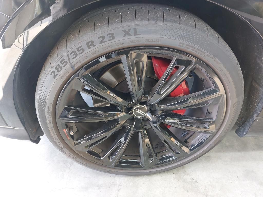 Audi SQ8 2023 г. Чёрный, пробег 27553 км