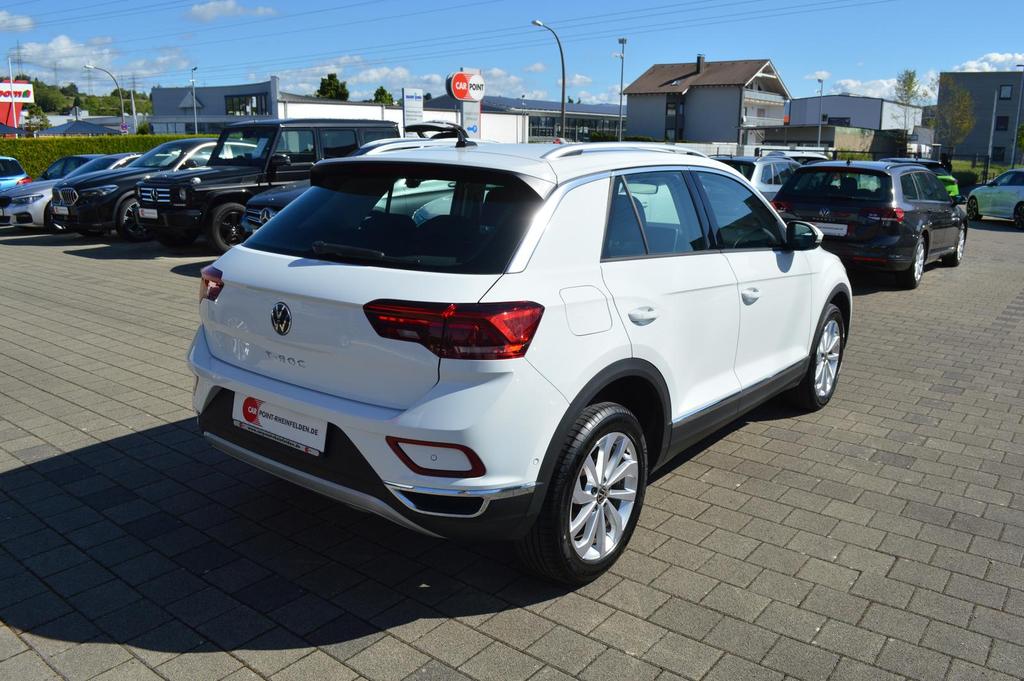 Volkswagen T-Roc 2023 г. Белый, пробег 48700 км