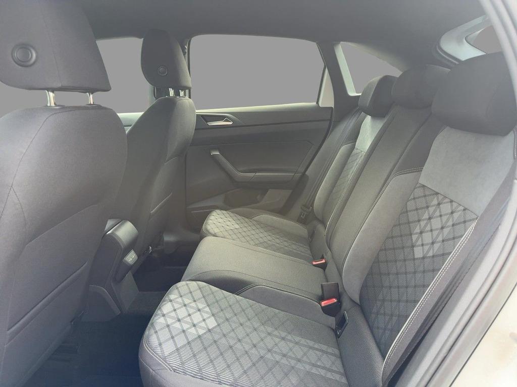 Volkswagen Taigo 2022 г. Белый, пробег 47250 км