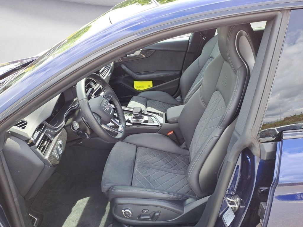 Audi S5 2024 г. Синий, пробег 39408 км