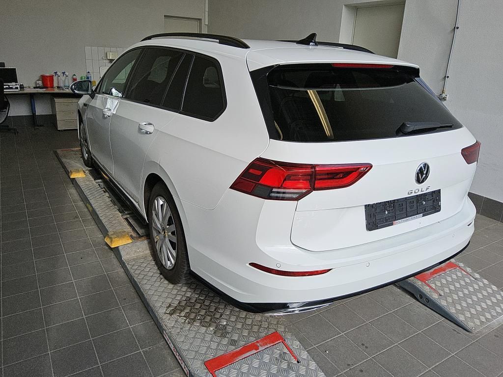 Volkswagen Golf 2022 г. Белый, пробег 56556 км