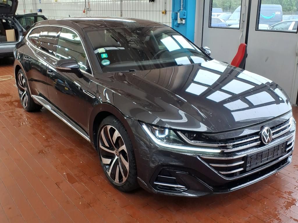 Volkswagen Arteon 2024 г. Серый, пробег 24811 км