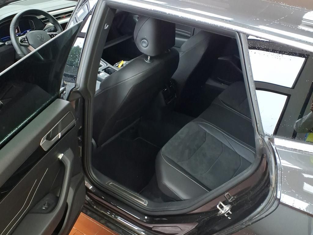 Volkswagen Arteon 2024 г. Серый, пробег 24811 км
