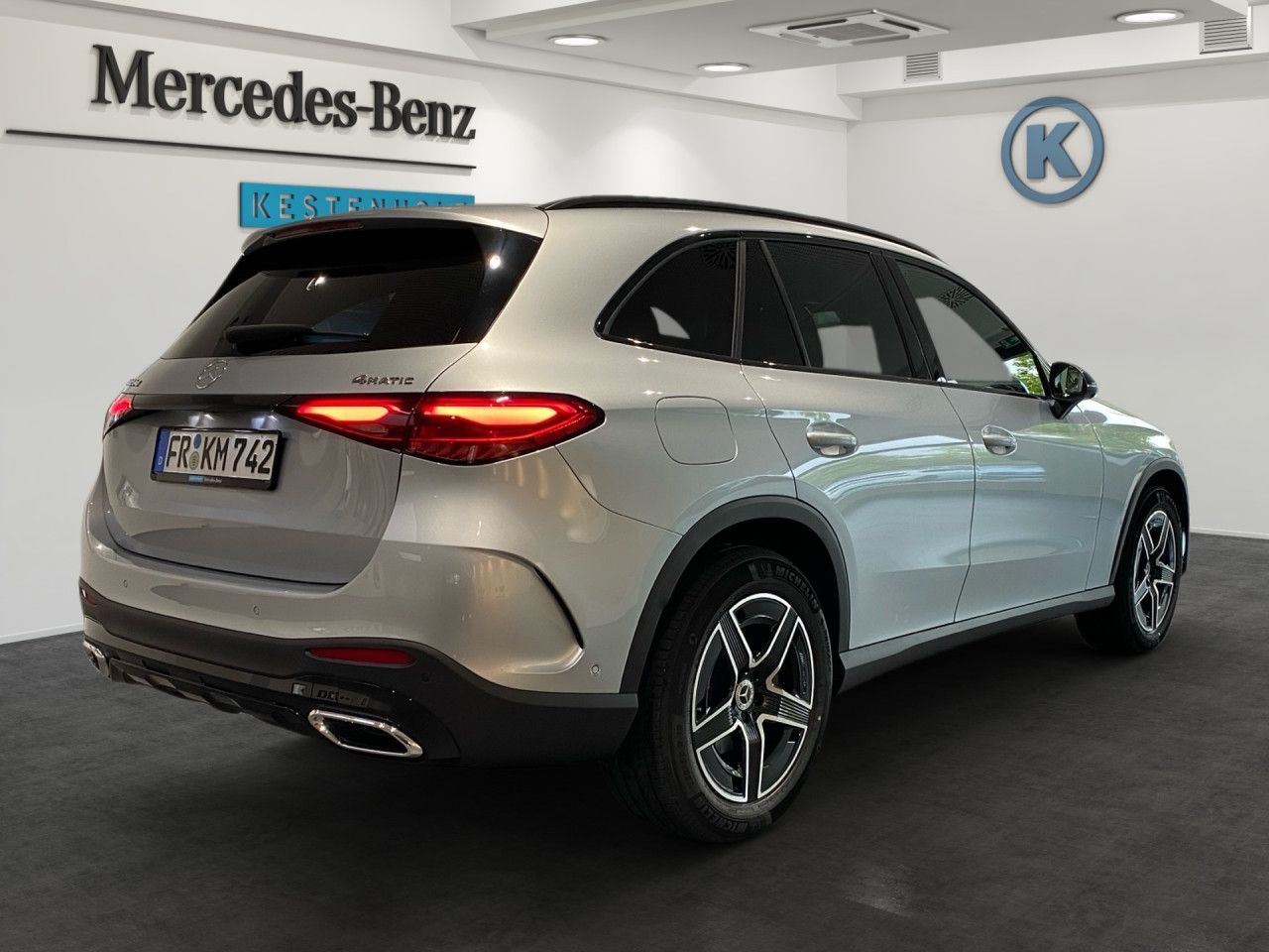 Mercedes-Benz GLC 220 2025 г. Серебристый, пробег 15625 км