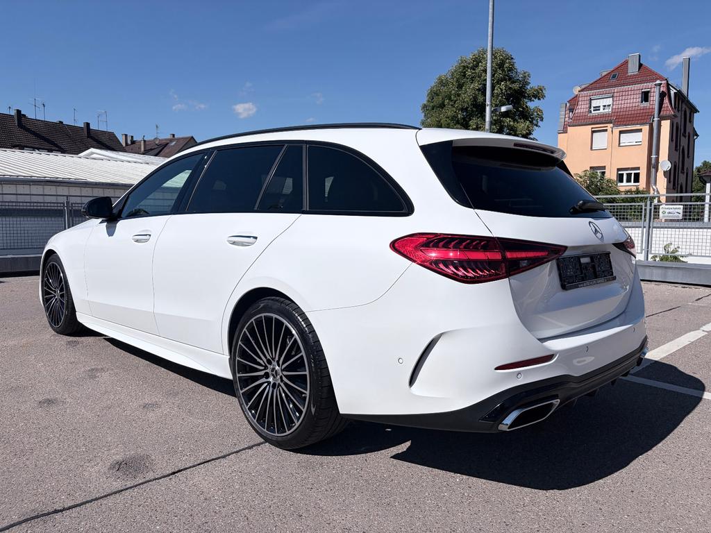 Mercedes-Benz C 300 2024 г. Белый, пробег 41000 км
