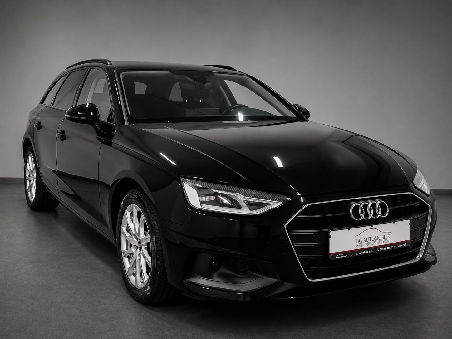 Audi A4 2022 г. Чёрный, пробег 49500 км