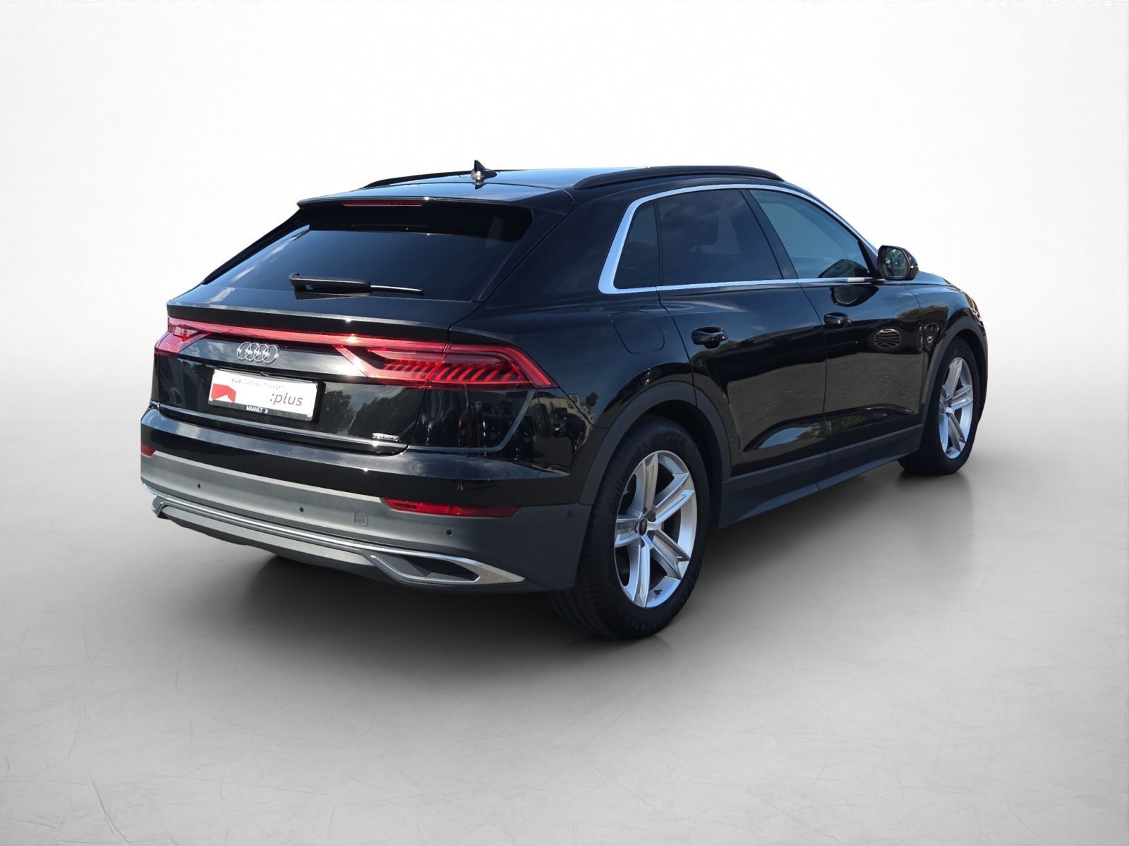 Audi Q8 2022 г. Чёрный, пробег 56328 км