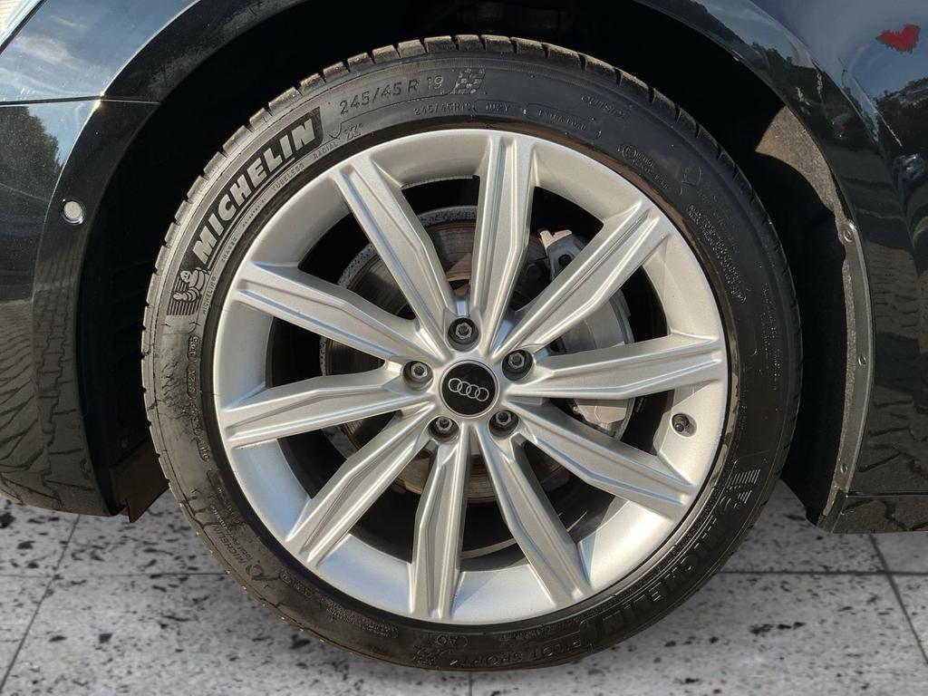 Audi A6 2023 г. Чёрный, пробег 58747 км
