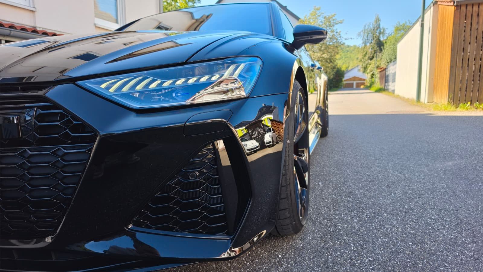 Audi RS6 2024 г. Чёрный, пробег 29800 км