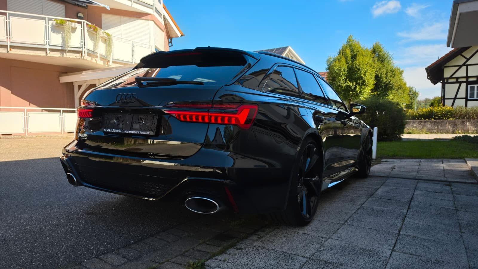 Audi RS6 2024 г. Чёрный, пробег 29800 км