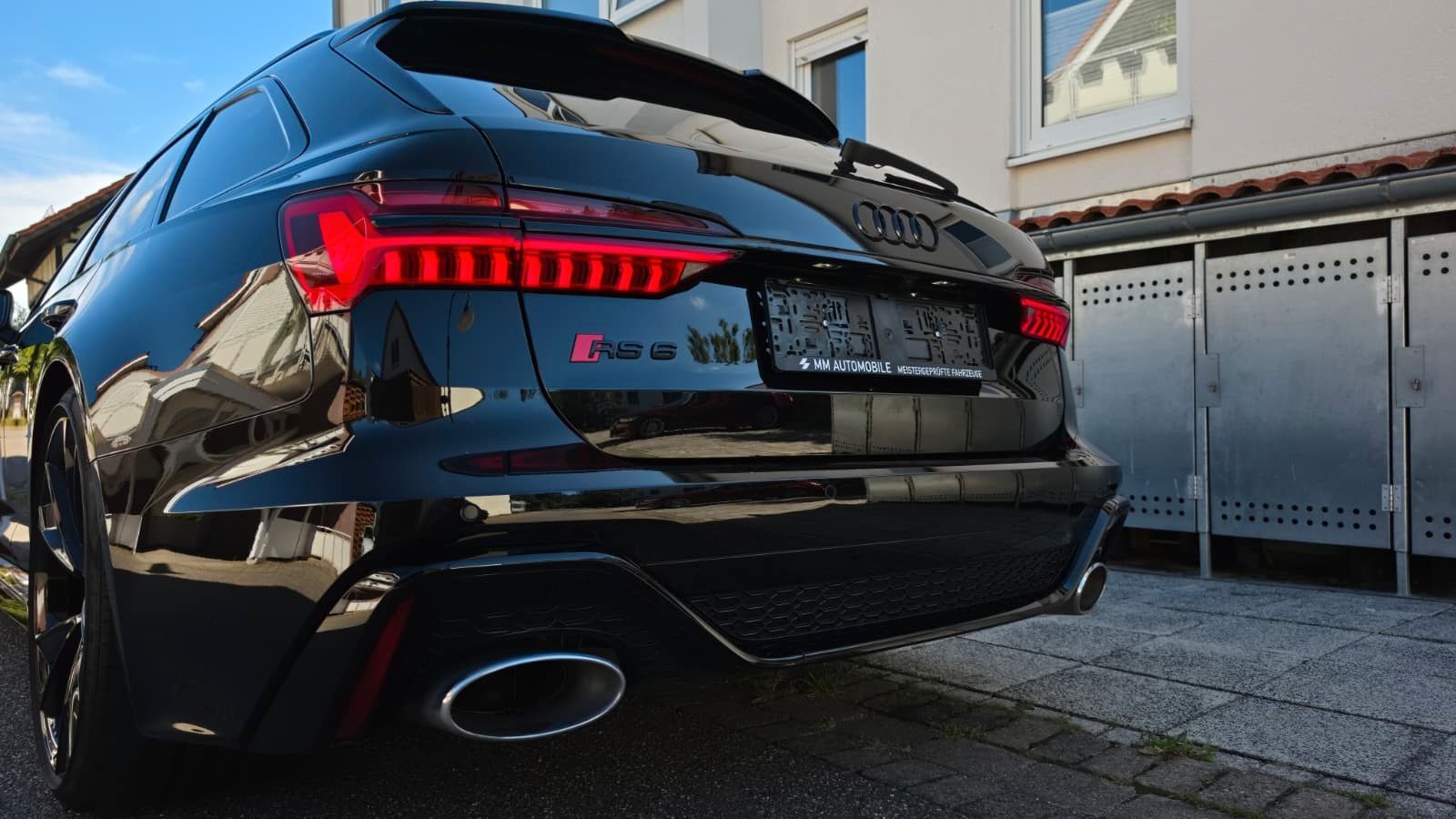 Audi RS6 2024 г. Чёрный, пробег 29800 км