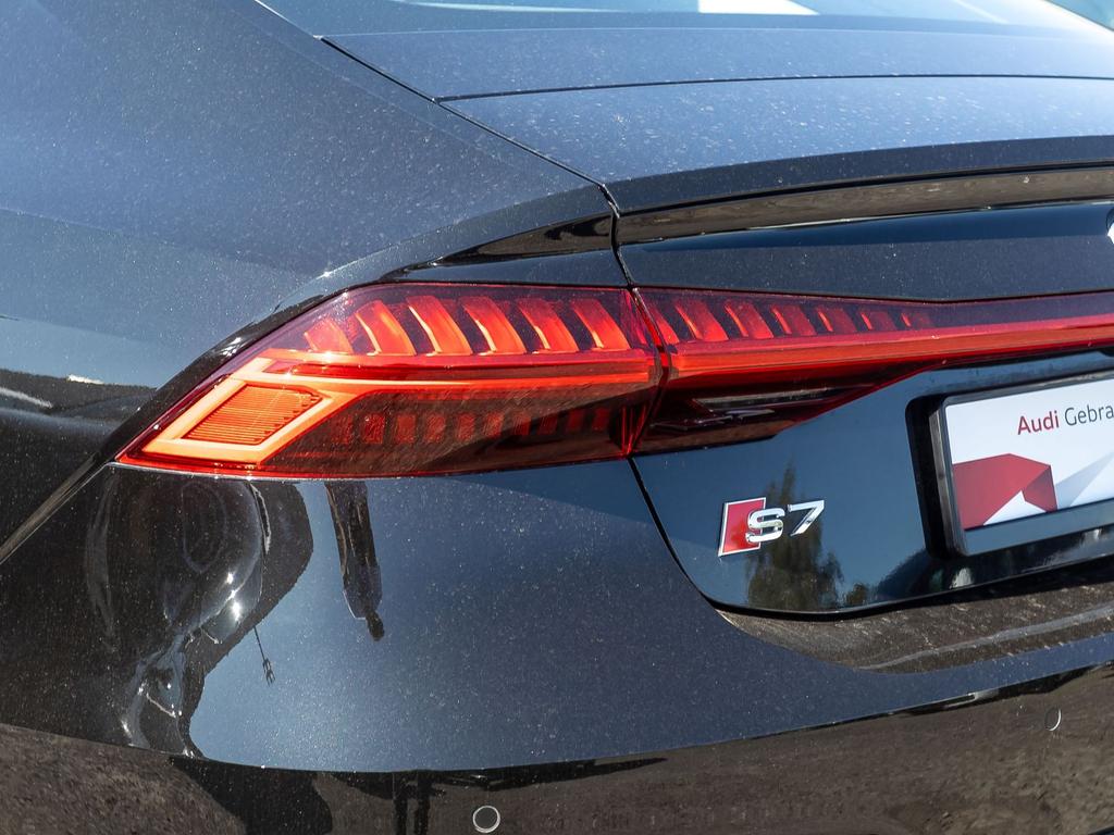 Audi S7 2023 г. Чёрный, пробег 22120 км