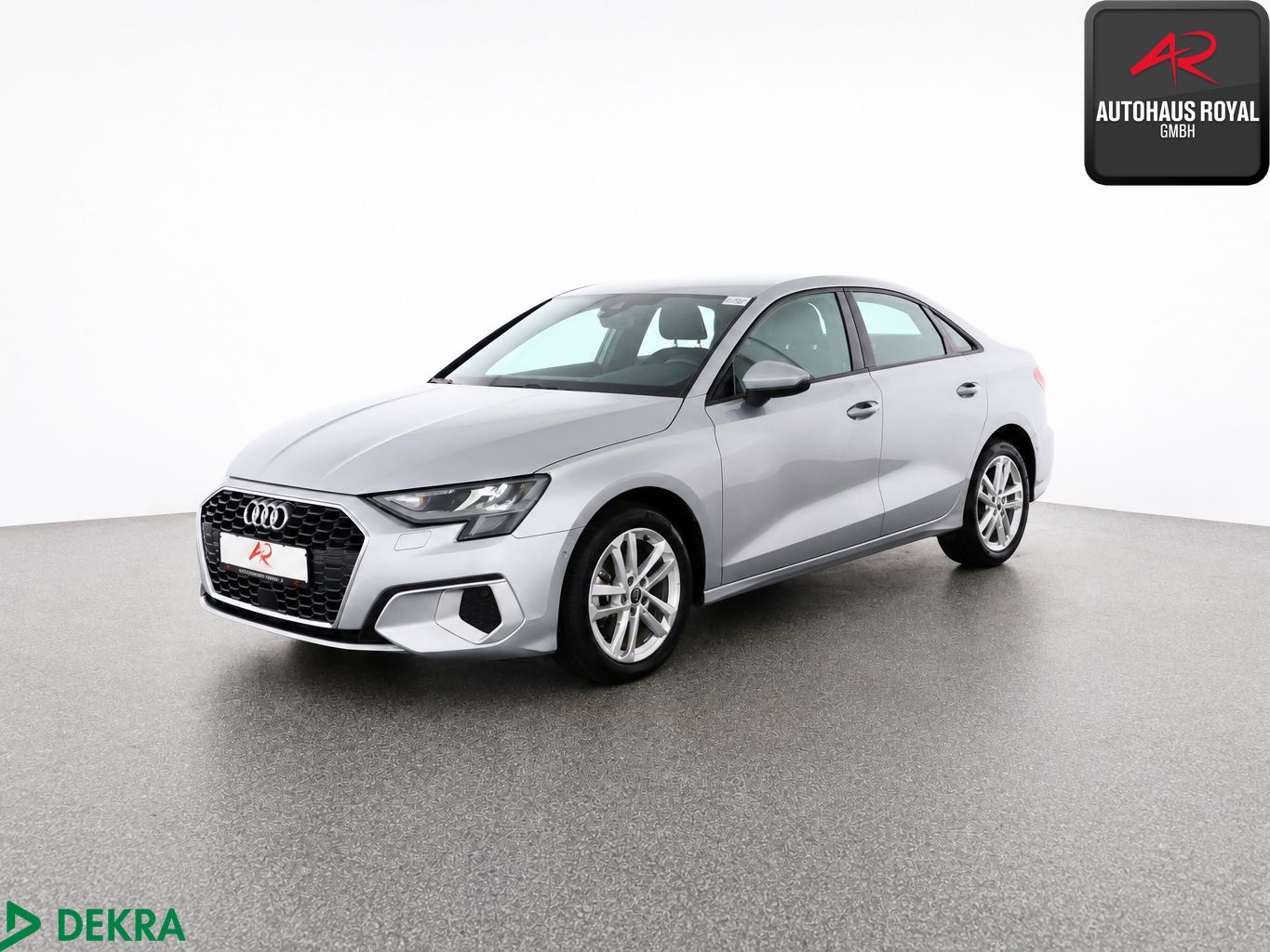 Audi A3 2023 г. Серебристый, пробег 50000 км
