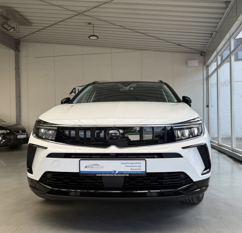 Opel GRANDLAND (X) 2024 г. Белый, пробег 43310 км