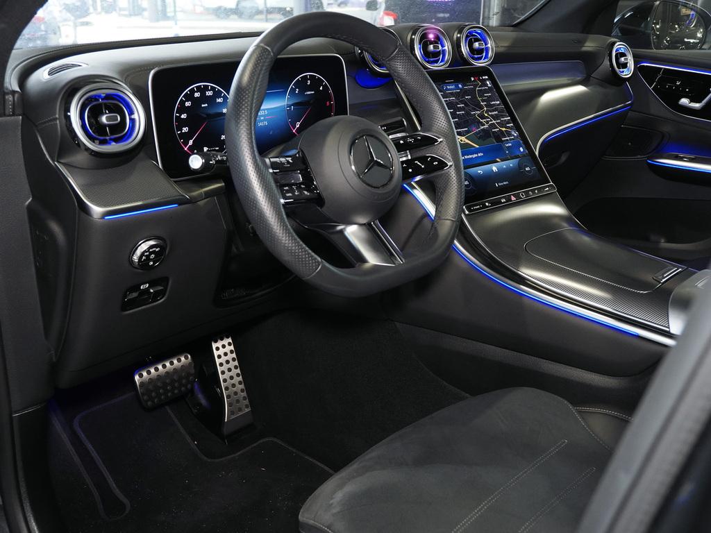 Mercedes-Benz GLC 220 2025 г. Серый, пробег 14173 км