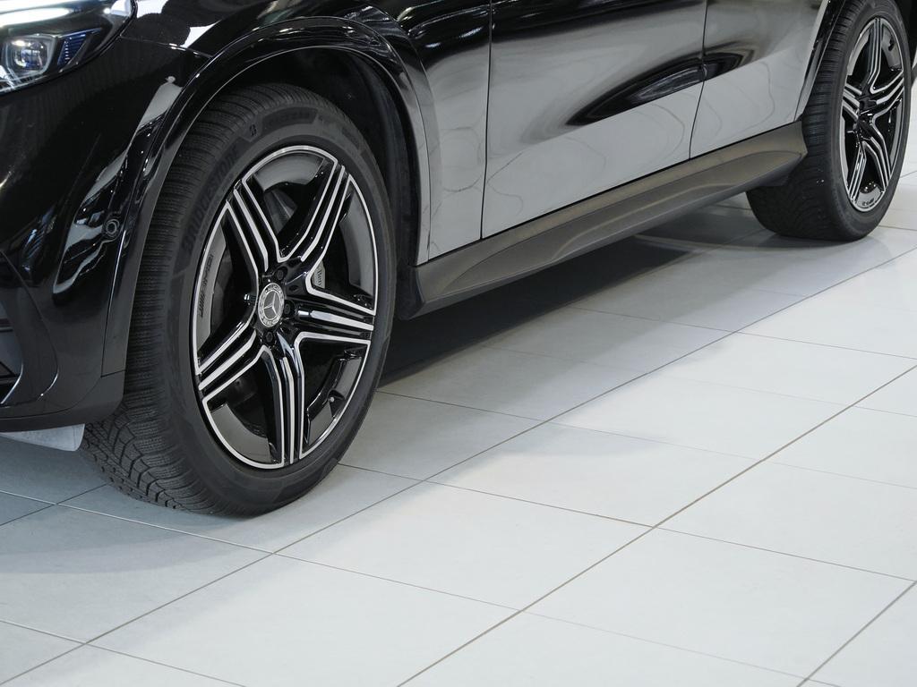 Mercedes-Benz GLC 220 2026 г. Чёрный, пробег 16133 км