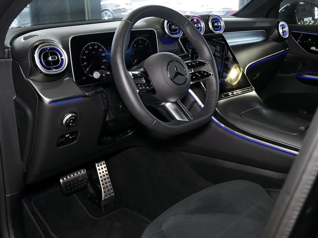 Mercedes-Benz GLC 220 2026 г. Чёрный, пробег 6359 км