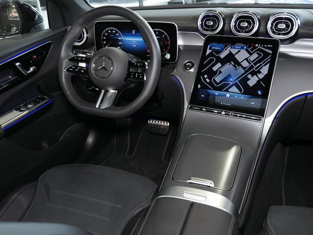 Mercedes-Benz GLC 220 2026 г. Чёрный, пробег 6359 км
