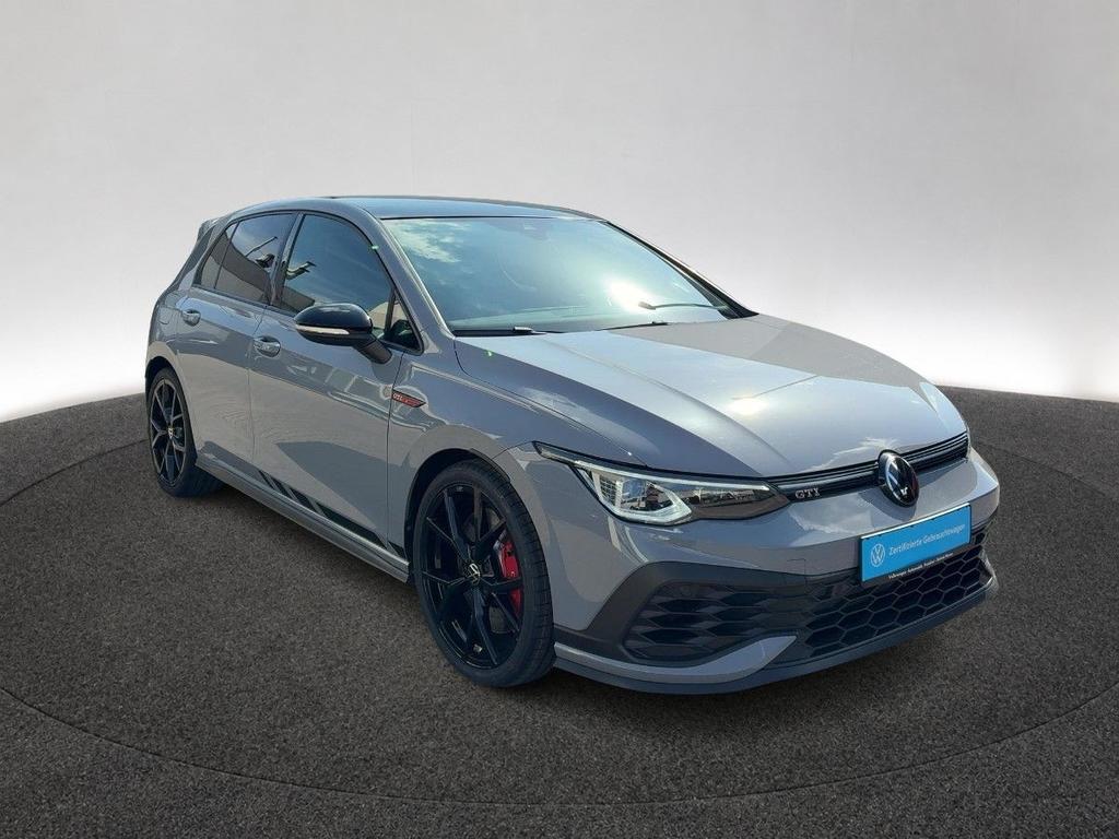 Volkswagen Golf 2023 г. Серый, пробег 27340 км