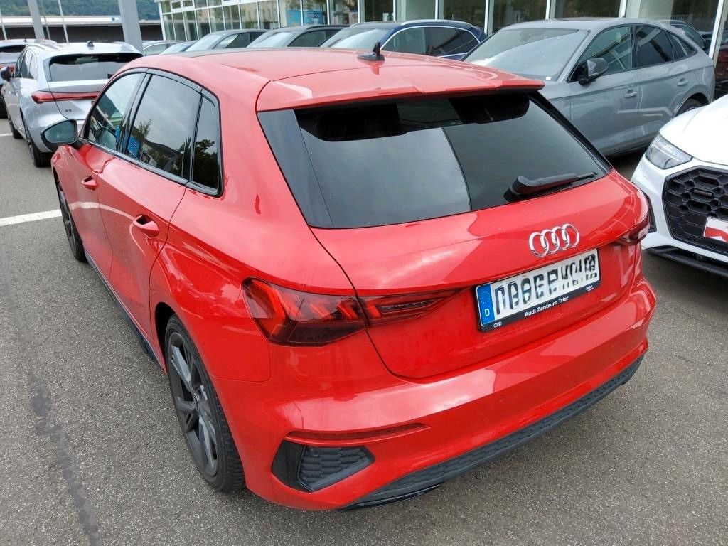 Audi A3 2022 г. Красный, пробег 58000 км