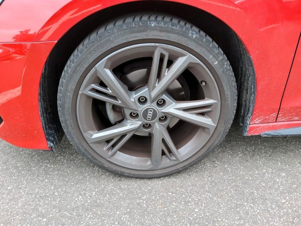Audi A3 2022 г. Красный, пробег 58000 км