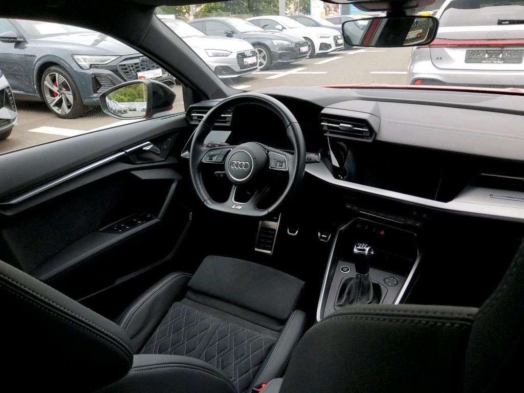 Audi A3 2022 г. Красный, пробег 58000 км