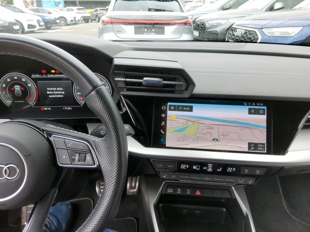 Audi A3 2022 г. Красный, пробег 58000 км