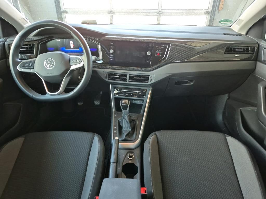 Volkswagen Polo 2023 г. Серебристый, пробег 51000 км