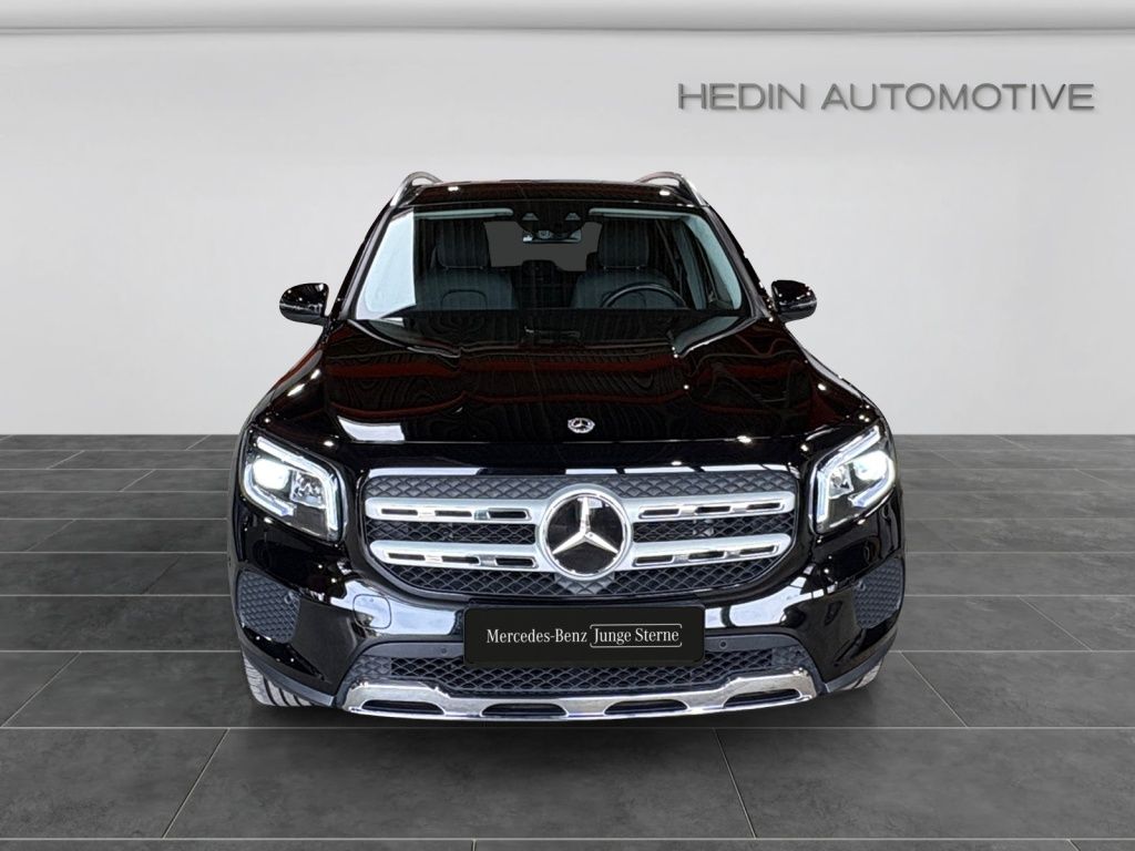 Mercedes-Benz GLB 200 2023 г. Чёрный, пробег 52621 км