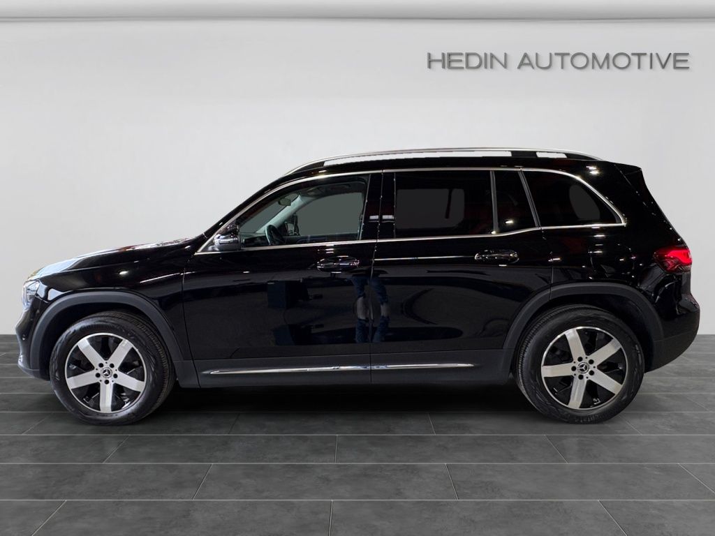 Mercedes-Benz GLB 200 2023 г. Чёрный, пробег 52621 км