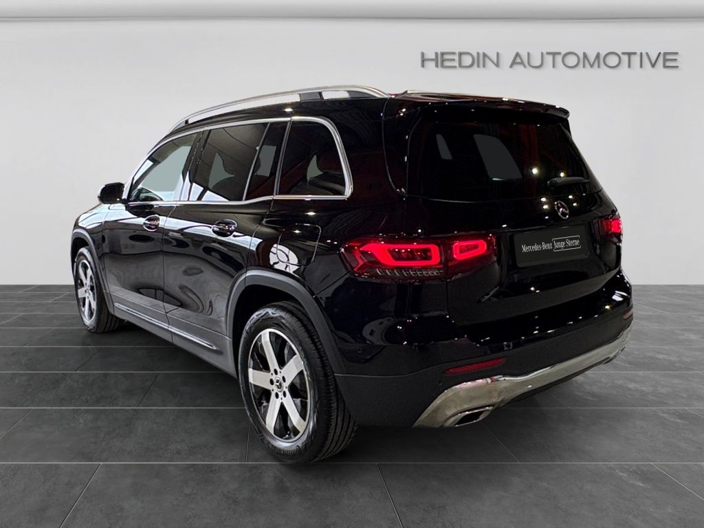 Mercedes-Benz GLB 200 2023 г. Чёрный, пробег 52621 км