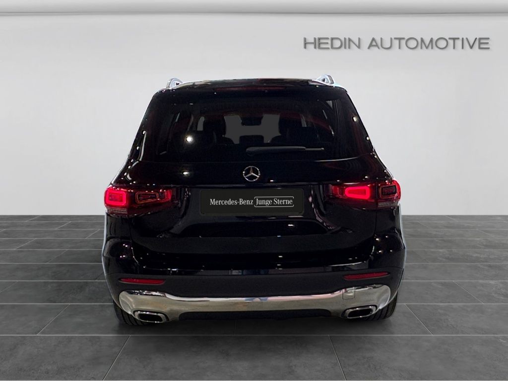 Mercedes-Benz GLB 200 2023 г. Чёрный, пробег 52621 км