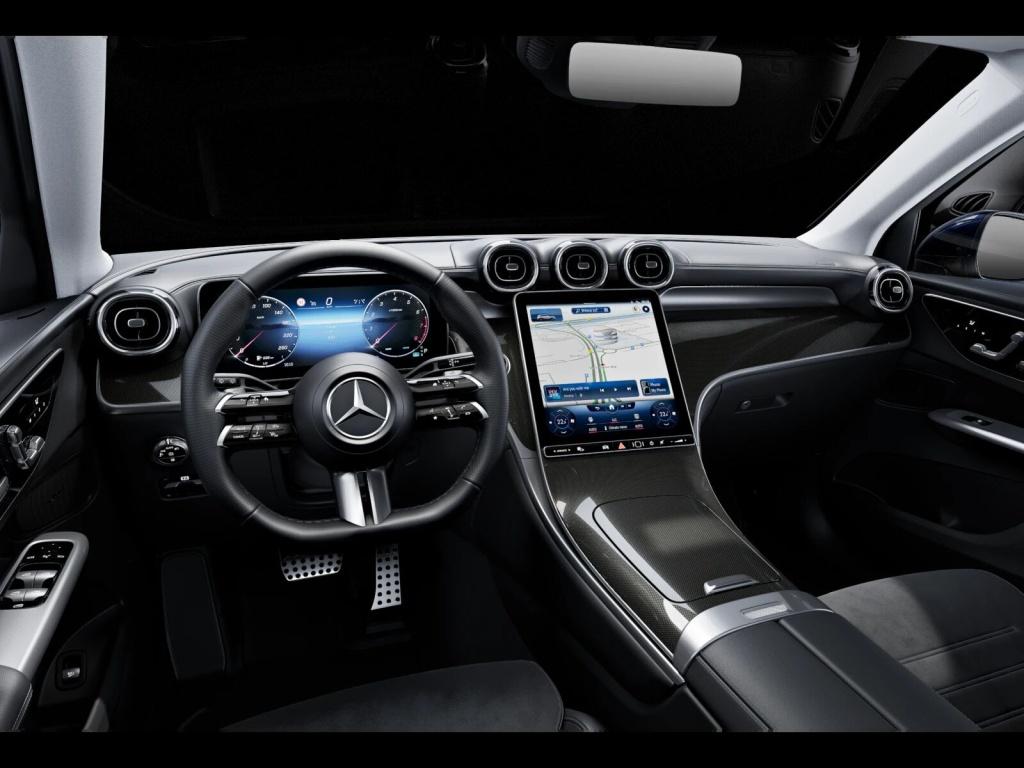 Mercedes-Benz GLC 300 2023 г. Синий, пробег 38340 км