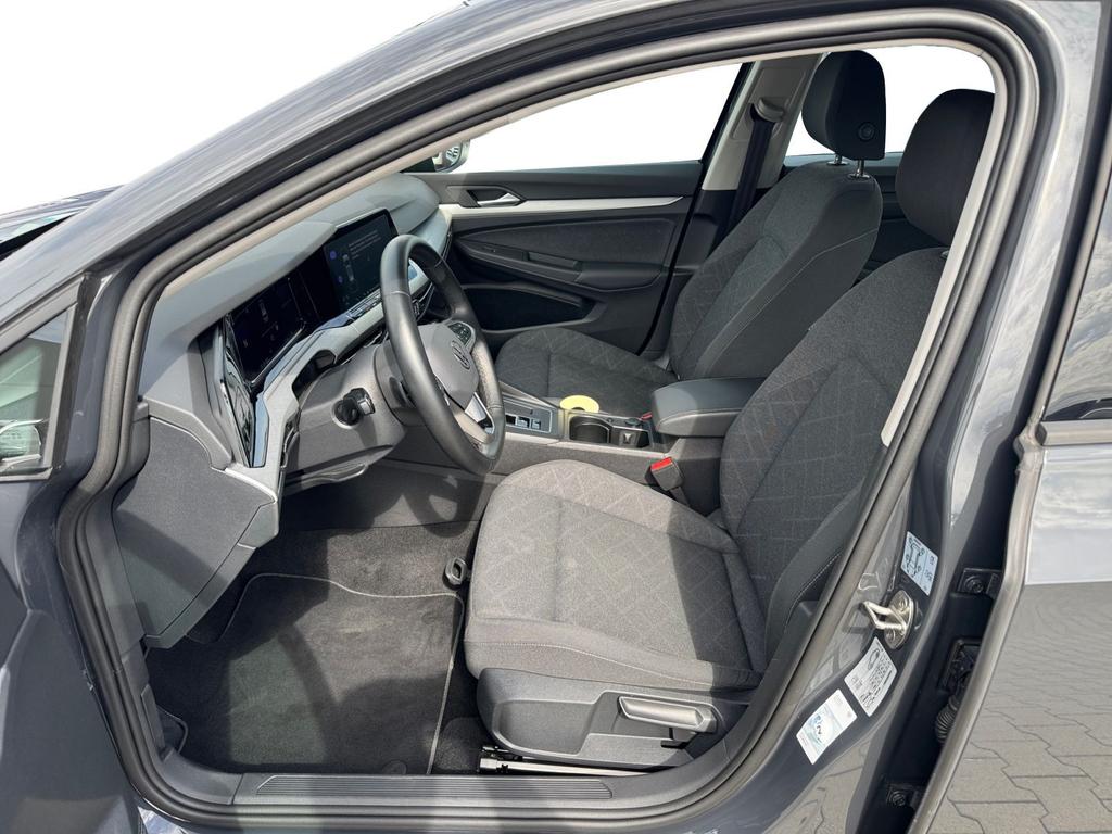 Volkswagen Golf 2023 г. Серый, пробег 57101 км