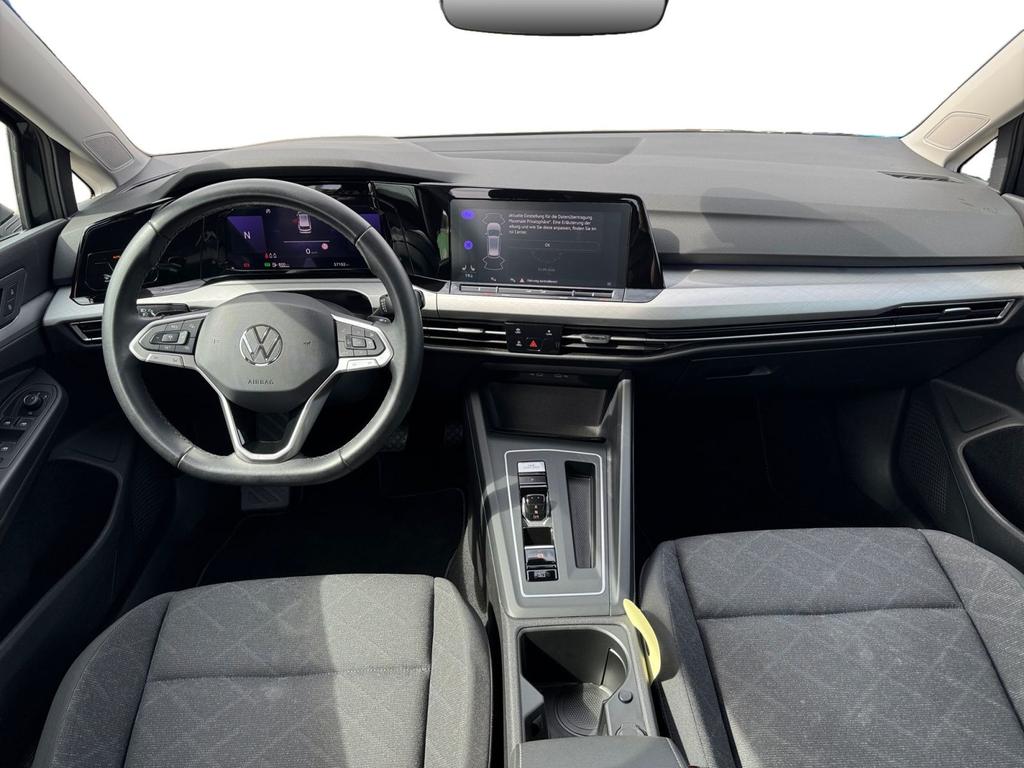 Volkswagen Golf 2023 г. Серый, пробег 57101 км