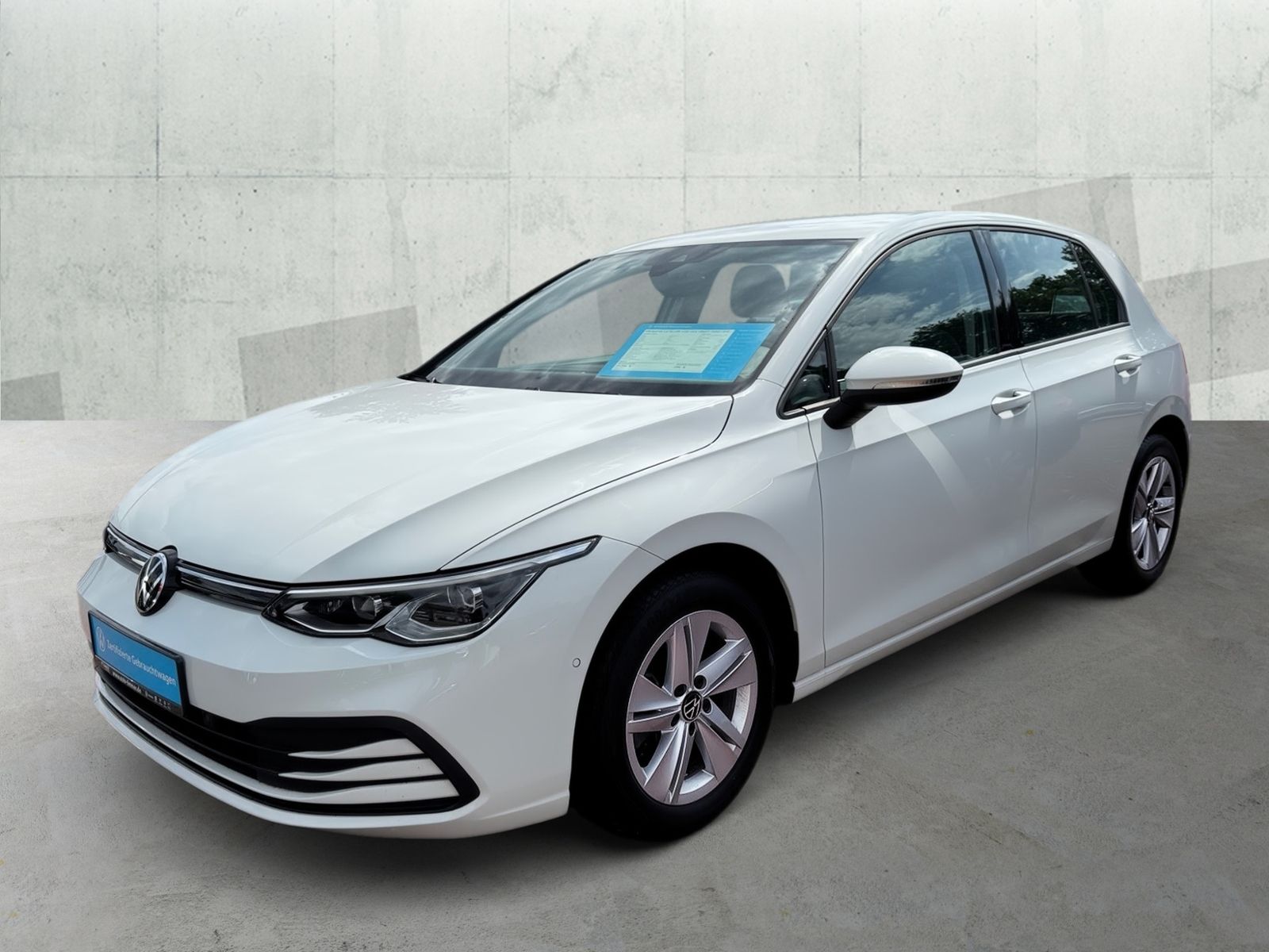 Volkswagen Golf 2022 г. Белый, пробег 52481 км