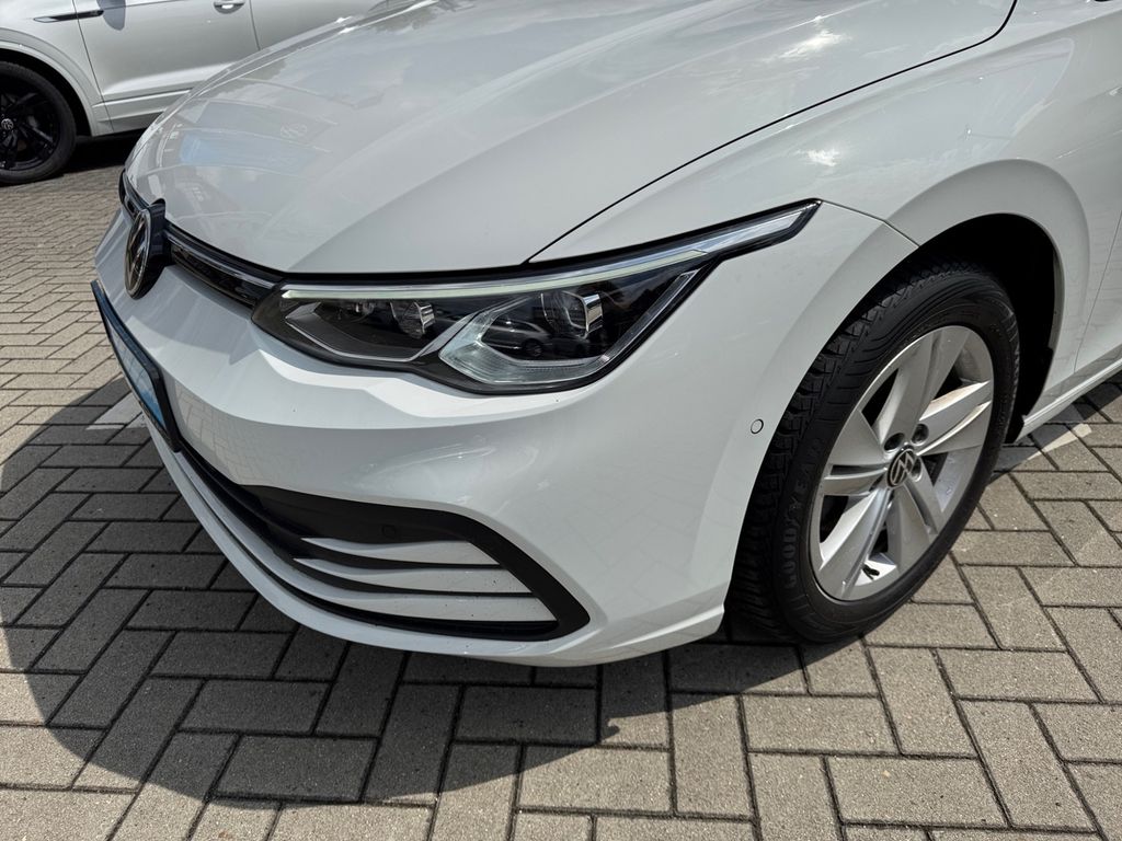Volkswagen Golf 2022 г. Белый, пробег 52481 км