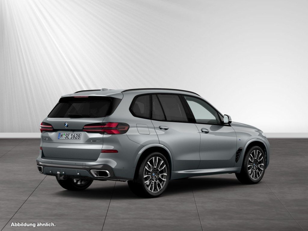 BMW X5 2026 г. Серый, пробег 25400 км