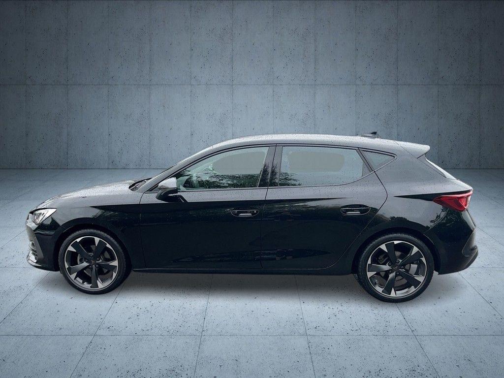 Cupra Leon 2023 г. Чёрный, пробег 46800 км