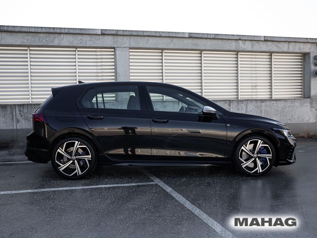 Volkswagen Golf 2022 г. Чёрный, пробег 48372 км