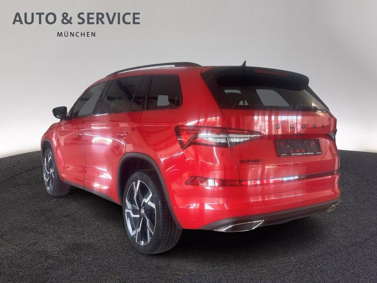 Skoda Kodiaq 2023 г. Красный, пробег 47600 км