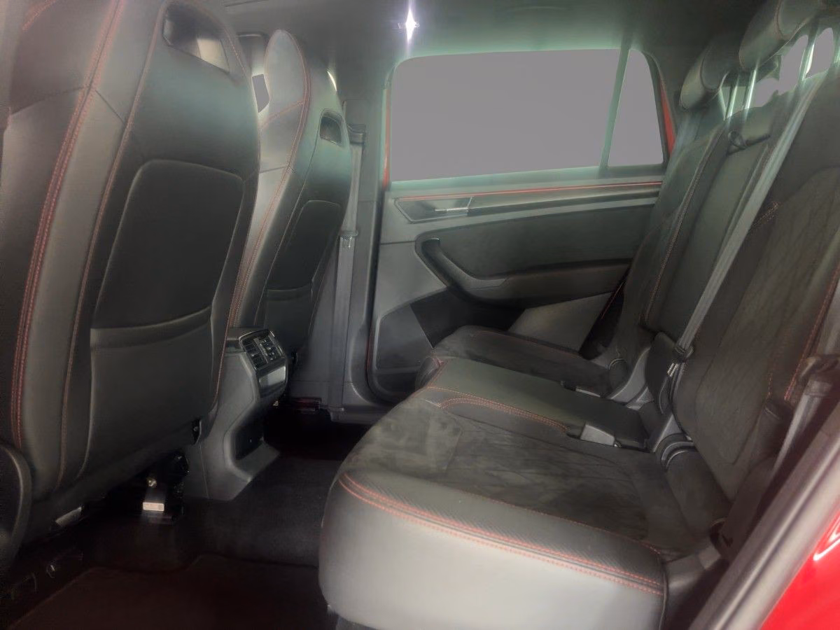 Skoda Kodiaq 2023 г. Красный, пробег 47600 км