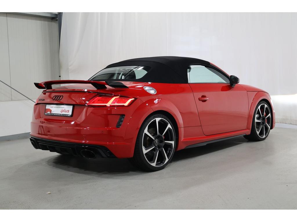 Audi TT RS 2022 г. Красный, пробег 22534 км