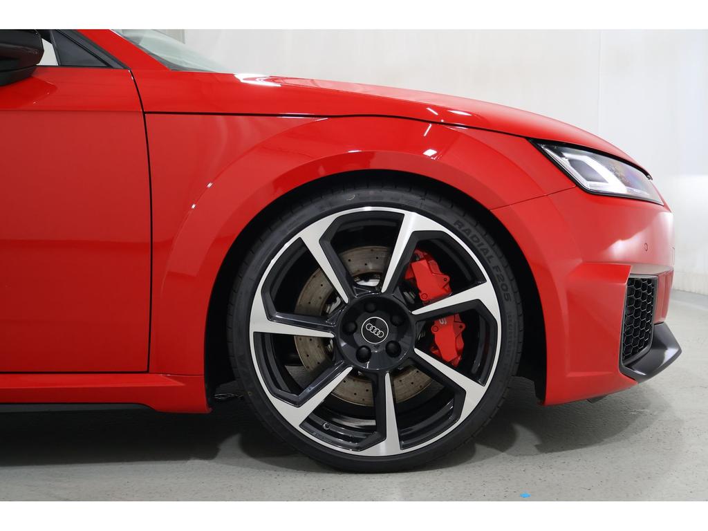 Audi TT RS 2022 г. Красный, пробег 22534 км